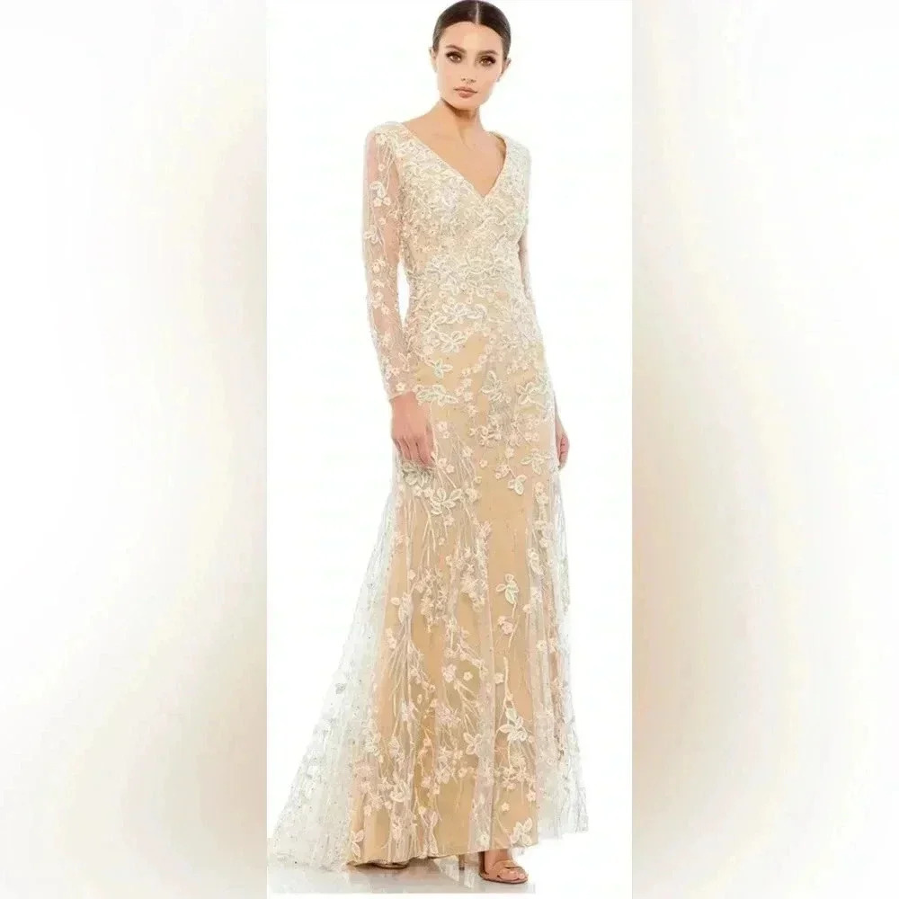 MAC DUGGAL Embroidered V Neck Long Sleeve Trumpet Gown NWT 70239